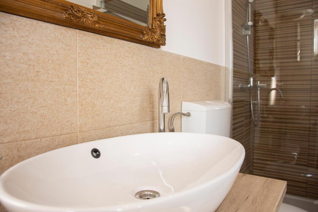 Holiday House By The Sea Vigo Zadar Exterior foto